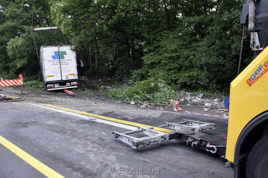 Schwerer VU A 3 Rich Oberhausen Hoehe AK Leverkusen P302.JPG - Miklos Laubert